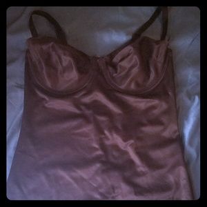 Hanes 38B dress shapewear -black